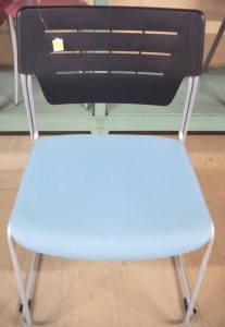 スタッキングチェア（I-18）