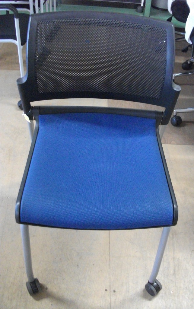 スタッキングチェア（I-42）