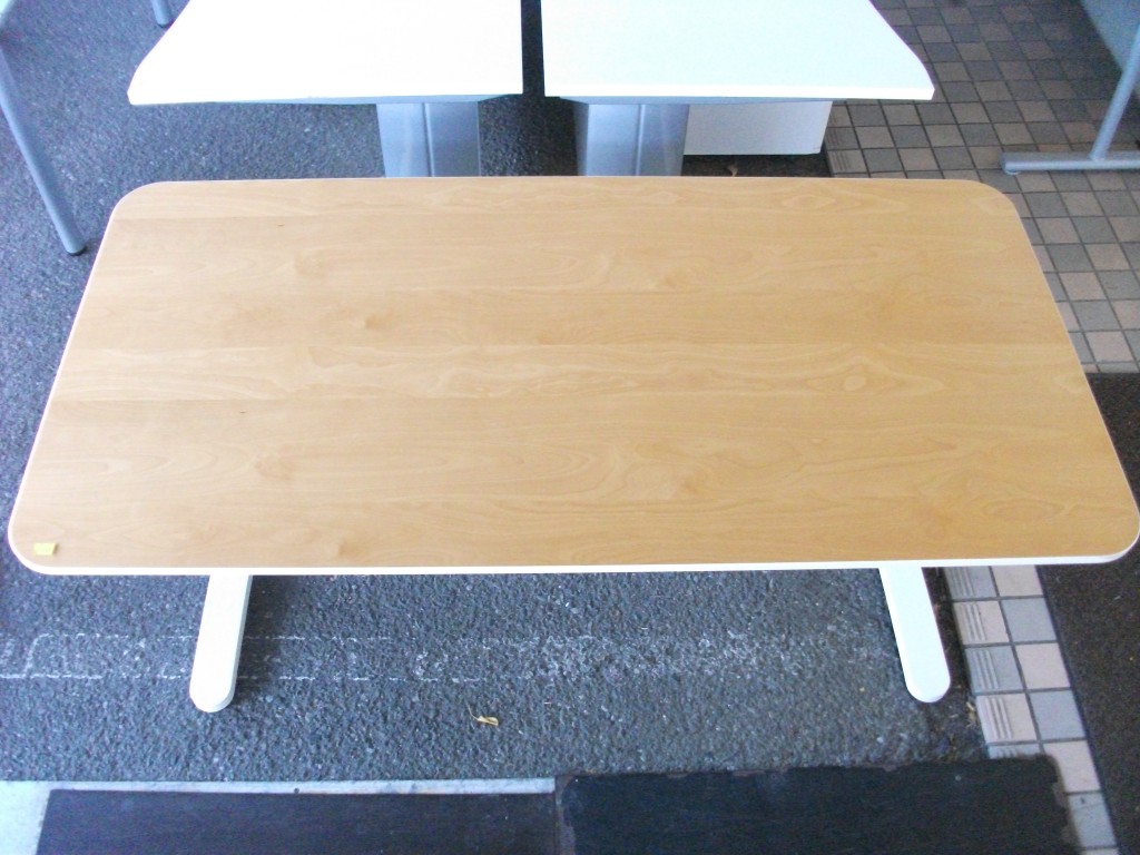 【イケア】　BEKANT手動昇降テーブル（TB-32）　