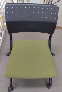 スタッキングチェア（I-1/2）