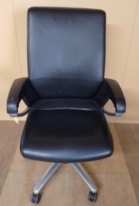 事務椅子（J-41）