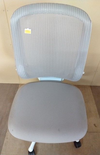 事務椅子（J-1）