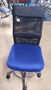 リトルオフィスチェア（J-52）