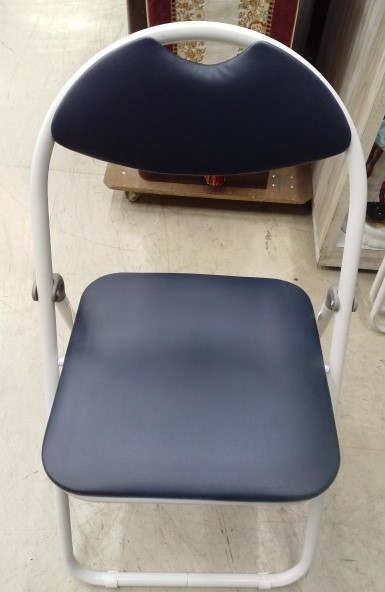 折りたたみ椅子（I-74/2）