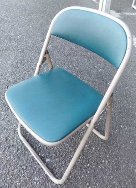 折りたたみ椅子（I-84/3）