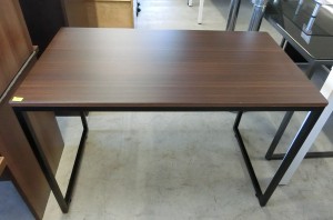 テーブル（TB-63）