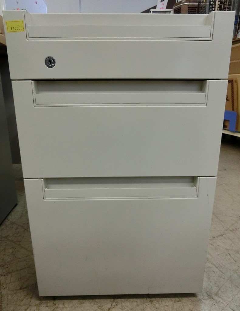 3段ワゴン（W-2）