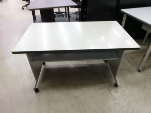 キャスター付きデスク（JT-92）