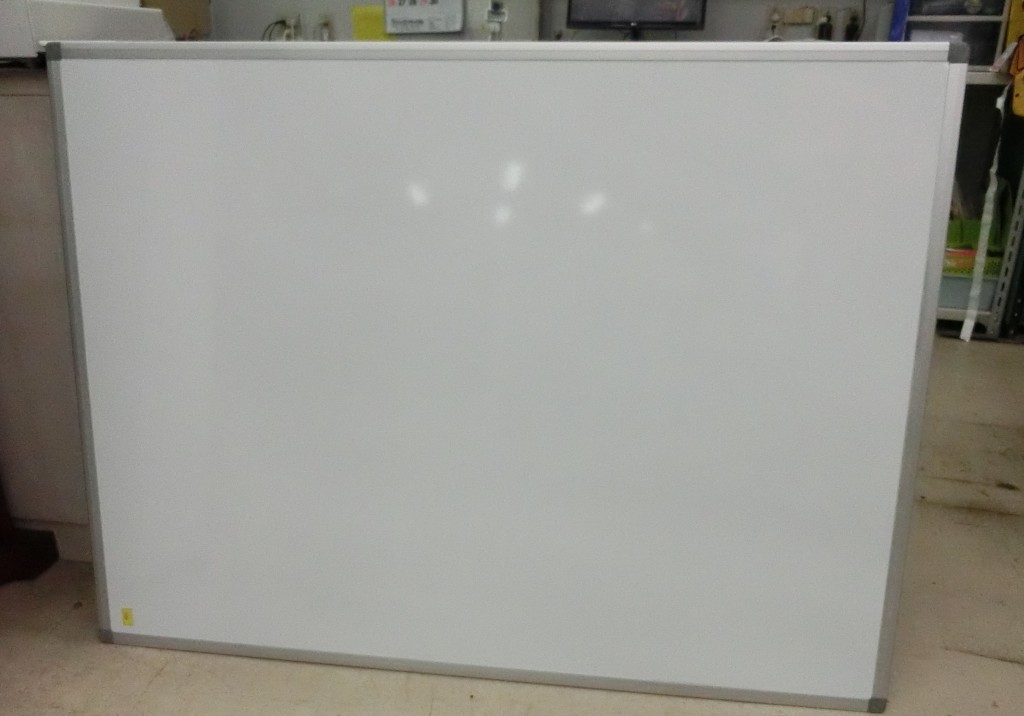 壁掛けホワイト（W-18）