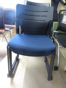 スタッキングチェア（I-121/19）