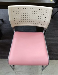 スタッキングチェア（I-128/15）